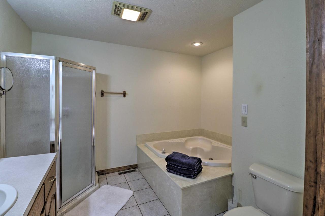 Secluded Marble Falls Family Home With Mtn Views! المظهر الخارجي الصورة